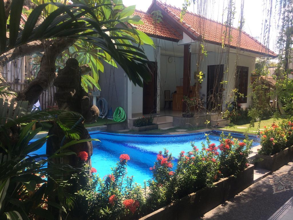 Bali Full Moon Guest House Canggu Екстериор снимка