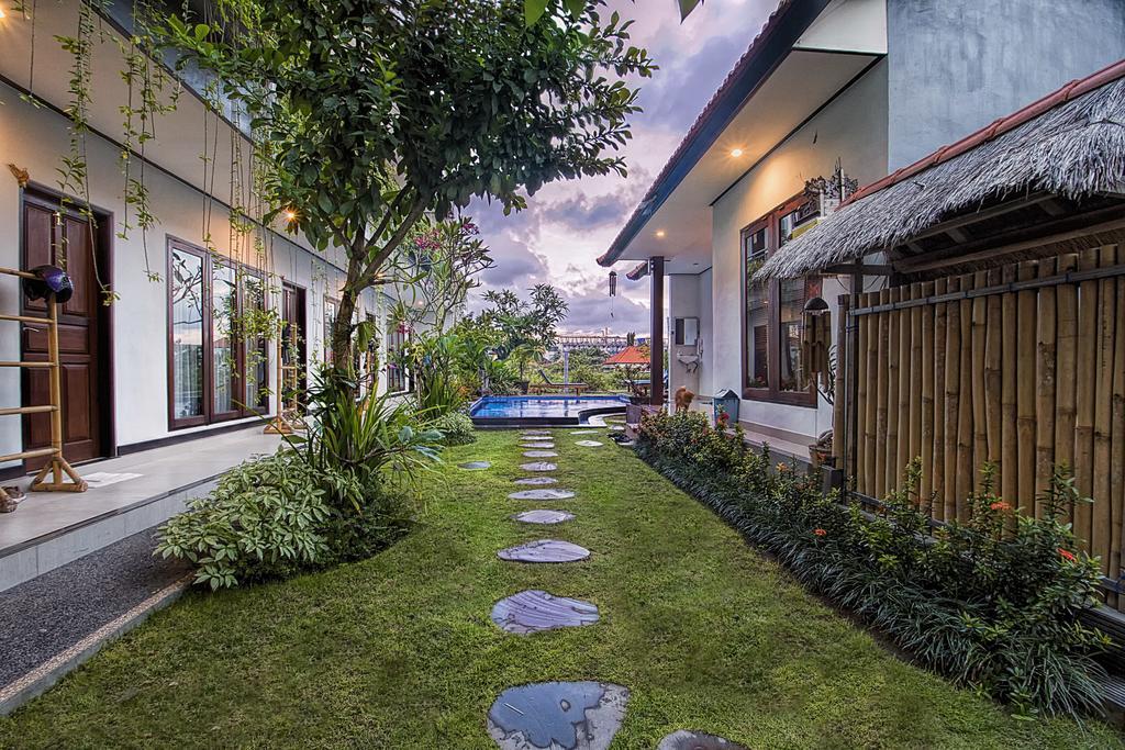 Bali Full Moon Guest House Canggu Екстериор снимка
